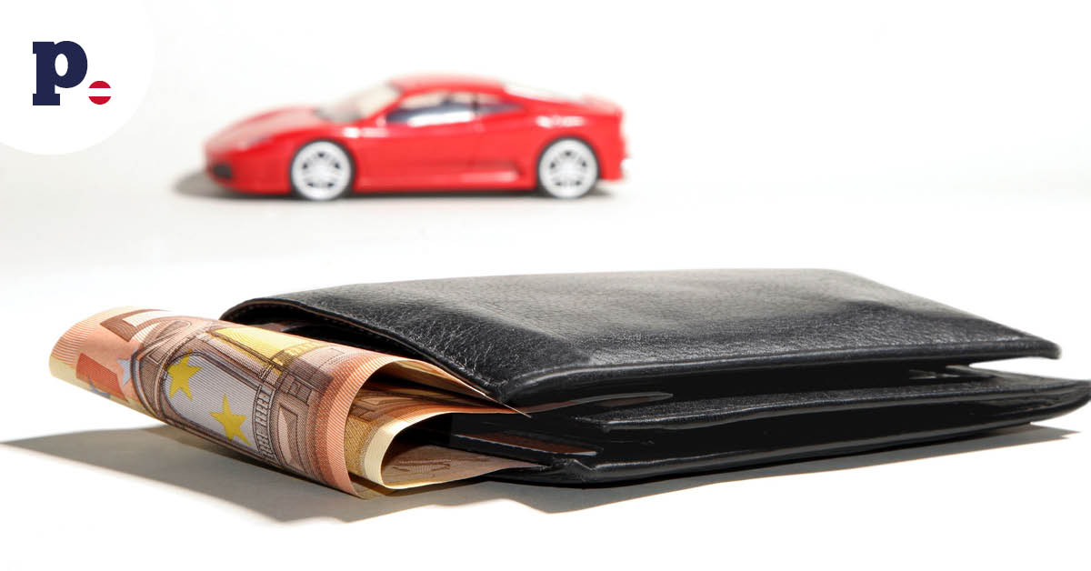 portfel i model samochodu