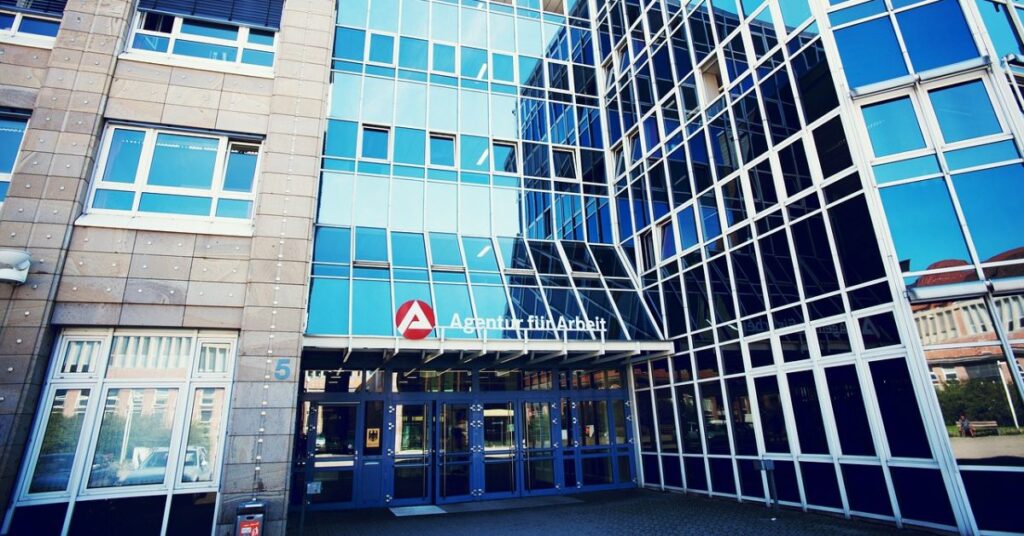 bürgergeld, zasiłek obywatelski, hartz IV, niemcy zasiłki, zasiłki socjalne, wsparcie podstawowego dochodu, Grundsicherung