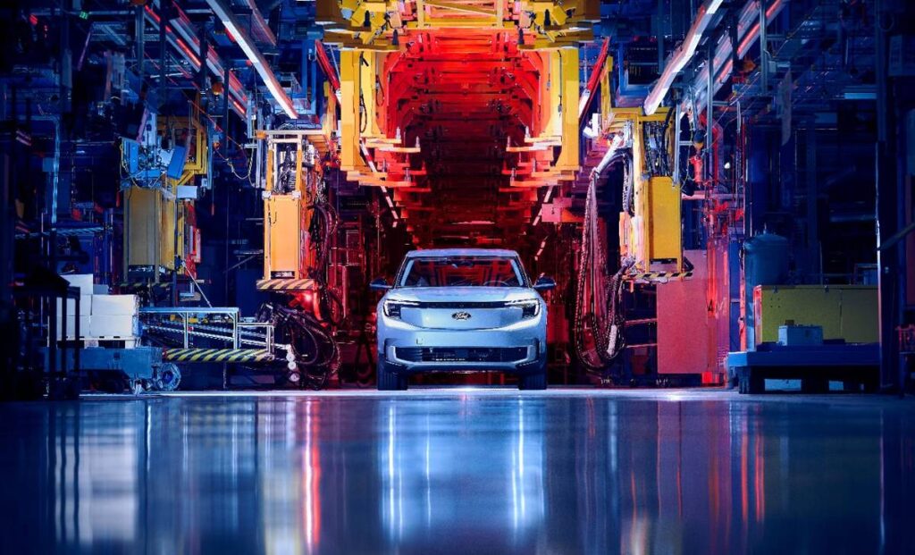 aktualności niemcy, samochody elektryczne, ford explorer