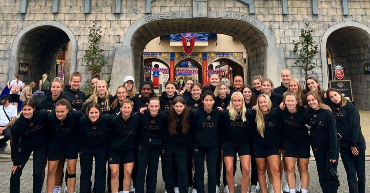 bayer 04 leverkusen Frauen, drużyna piłkarkska, piłkarki, energylandia, wizyta w parku rozrywki