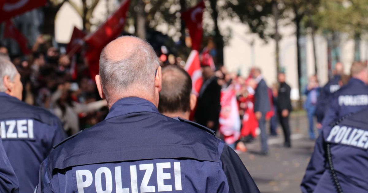 polak, aktualności niemcy, Leuchhammer, brandenburgia, potrącenie policjanta, polak potrącił policjanta