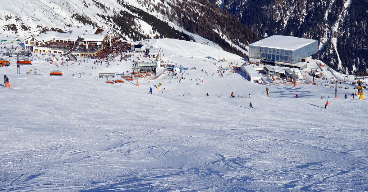 Sölden, ośrodek narciarski, narty, narciarstwo, góry, alpy, austria, zima, sport