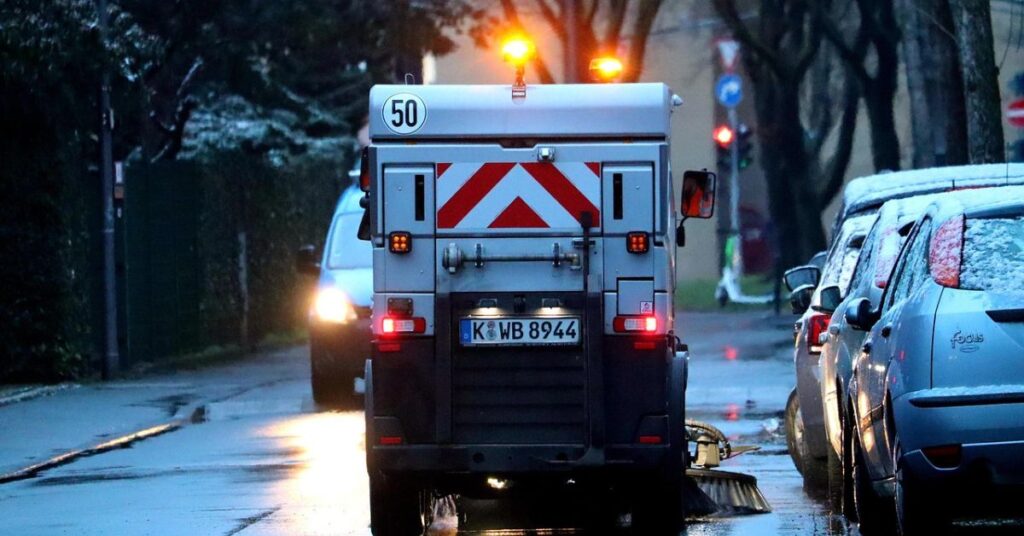 sektor publiczny, zamiatarka, miasto, zatrudnienie, prace, zamiatanie ulic, czyszczenie