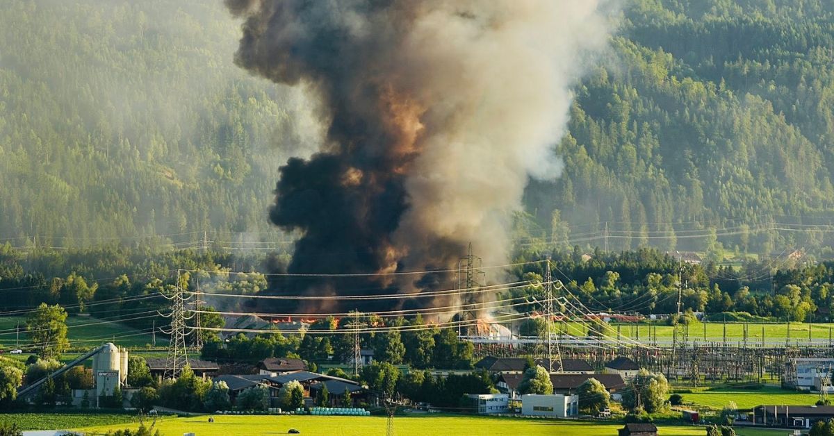 Alarm AT, pożar, Nußdorf-Debant, Tyrol Wschodni, austria, aktualności, atualności Austria, pożar w Austrii, pożar w Tyrolu, pożar w Tyrolu wschodnim,