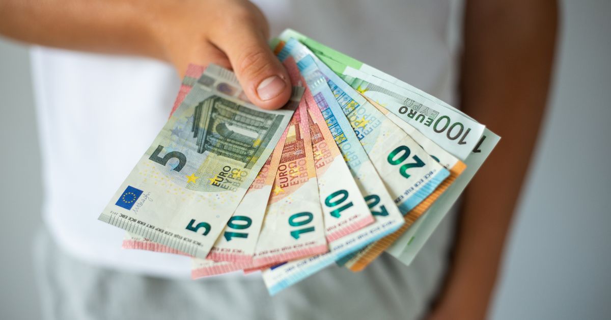 gotówka, niemcy, gromadzenie gotówki, gotówka w Niemczech, Bank, Bank Federalny,