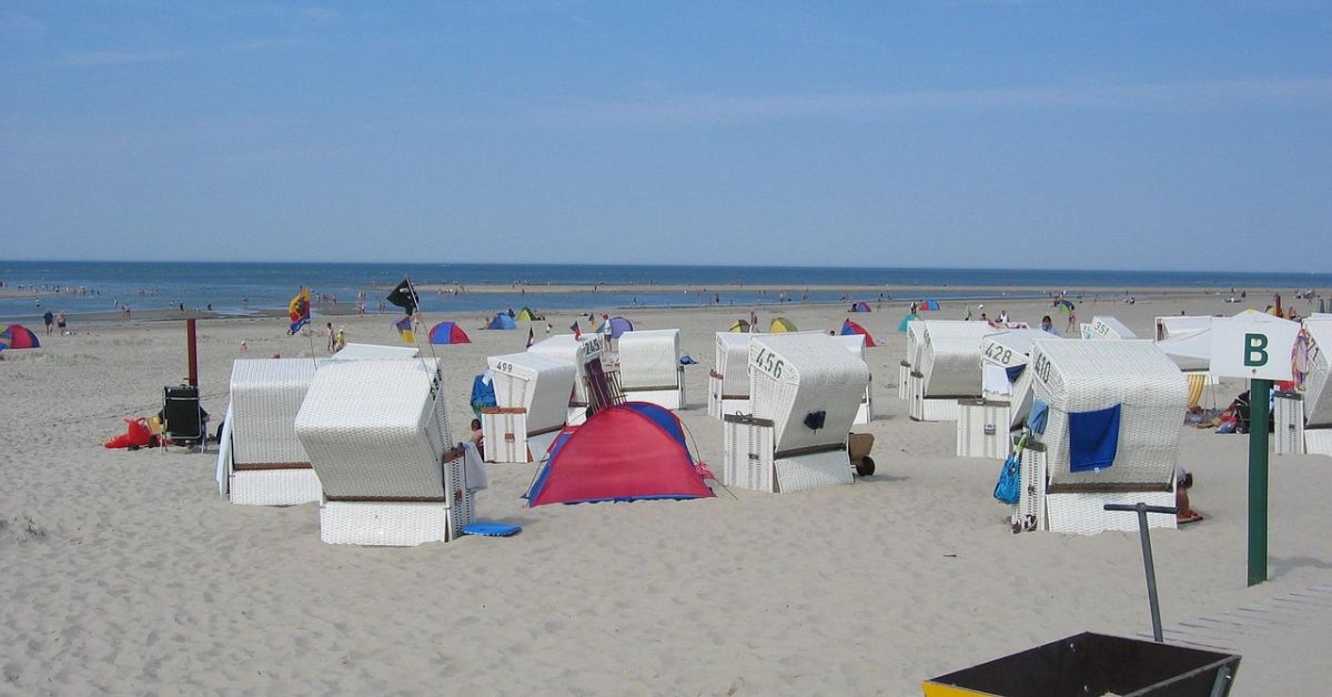 baltrum, plaża, morze północne, urlop, wypoczynek, kosze na plaży