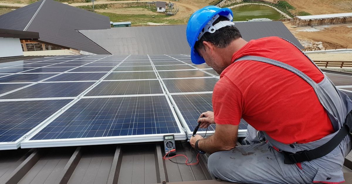 panele solarne, energia odnawialna, dach, fotowoltaika, energia słoneczna