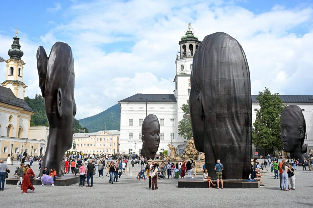 rzeżby salzburg, Jaume Plensa