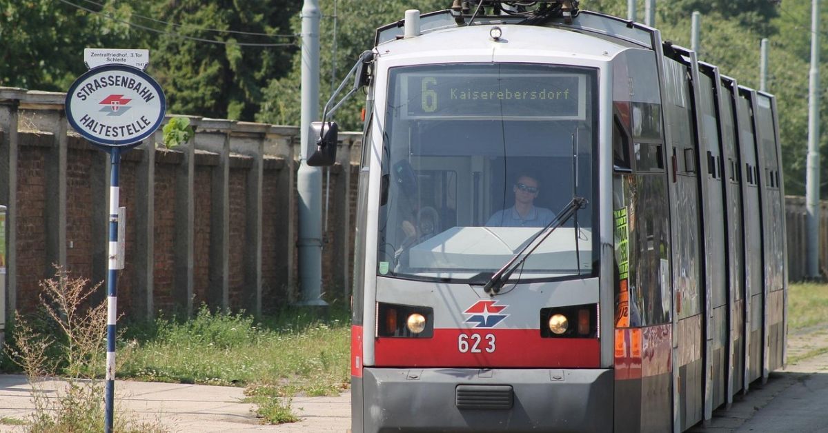 wiener linien, bim, tramwaj, komunikacja miejska, wieden