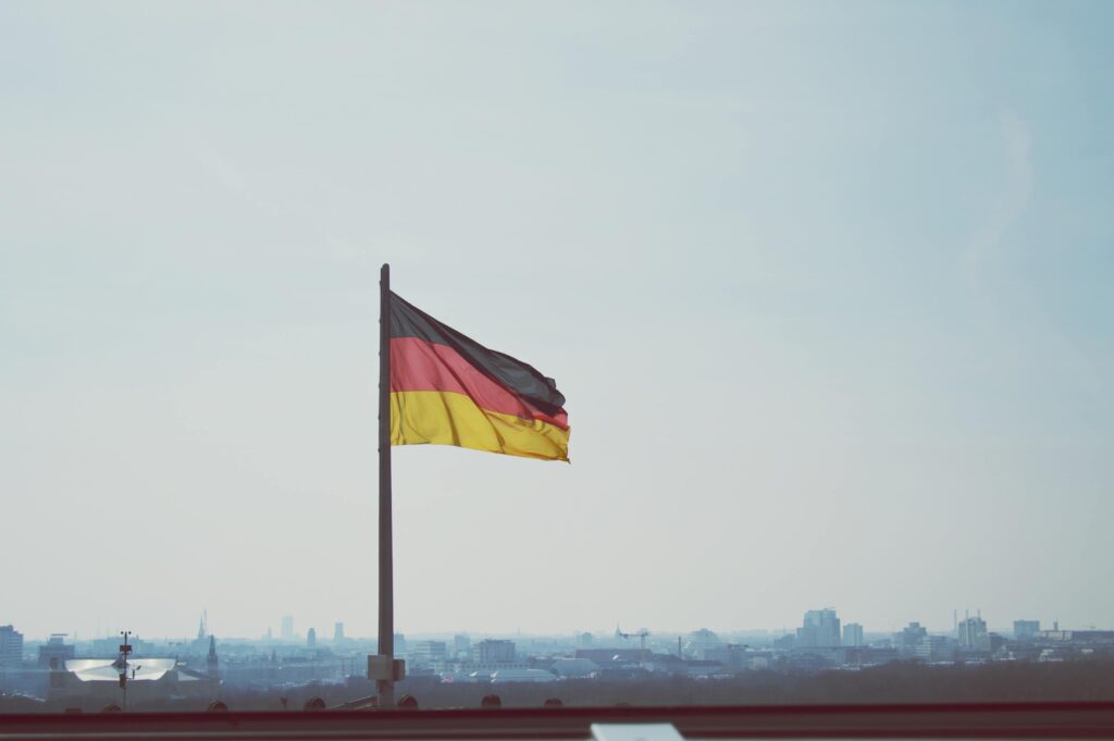 dni wolne od pracy Niemcy 2026, święta w Niemczech 2026, kalendarz świąt Niemcy 2026, dni ustawowo wolne w Niemczech, święta państwowe Niemcy 2026, święta regionalne Niemcy, prawo pracy Niemcy święta, dni wolne Niemcy według landów, święta w Niemczech a praca, kalendarz dni wolnych Niemcy, święta, Niemcy, dni wolne, praca w święta, płatne święta, urlop, Minijob, Brückentage, Feiertage, landy Niemcy, katolickie święta Niemcy, protestanckie święta Niemcy,