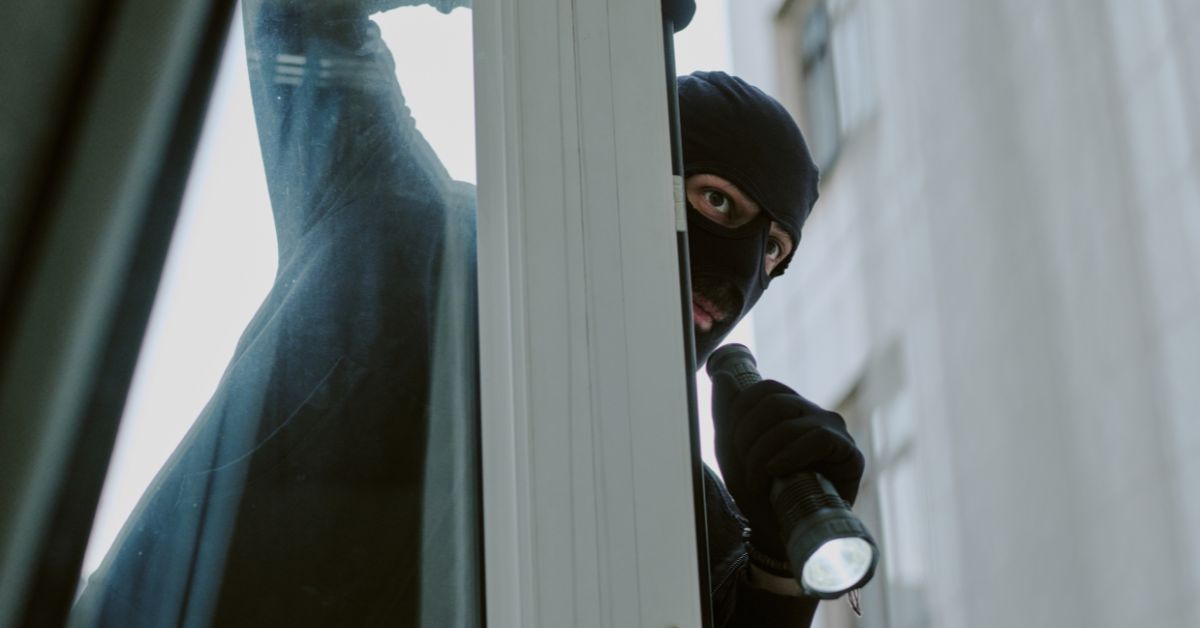 włamanie, dom, złodziej, liczba włamań, rabunek, przestępczość