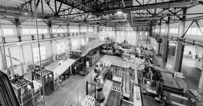 niemieckie firmy, miejsca pracy, praca w Niemczech, Niemcy, przenoszenie miejsc pracy, outsourcing, niższe koszty pracy, nowe miejsca pracy w Niemczech, redukcja zatrudnienia, przedsiębiorstwa w Niemczech, statystyki zatrudnienia Niemcy,