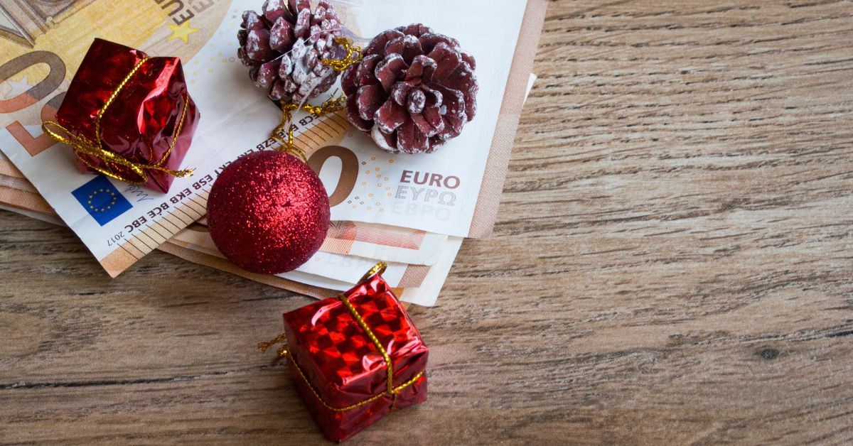 Weihnachtsgeld Austria, 14 pensja Austria, wynagrodzenia Austria, podatek Austria, kwota wolna od podatku Austria, wyższe Weihnachtsgeld 2025, pensje w Austrii, podatki 2025 Austria, Weihnachtsgeld, dodatek świąteczny, dodatek świąteczny Weihnachtsgeld Austria, dodatek świąteczny w Austrii, Austria, aktualności, aktualności Austria,