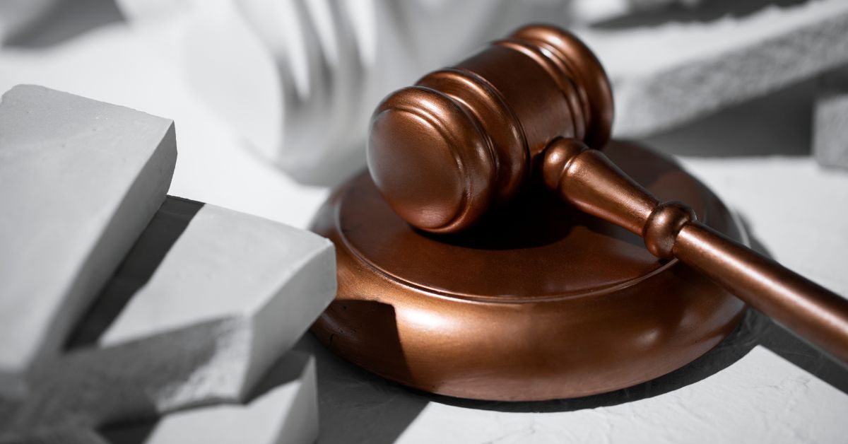 Crans-Montana pożar, tragedia sylwestrowa Szwajcaria, Jacques Moretti, Le Constellation, pożar w Alpach, ofiary pożaru Crans-Montana, śledztwo Valais, Szwajcaria, aktualności, aktualności Szwajcaria, Crans-Montana, tragedia w Crans-Montana, pożar w Crans-Montana, tragednia sylwestrowa Crans-Montana, Valais,