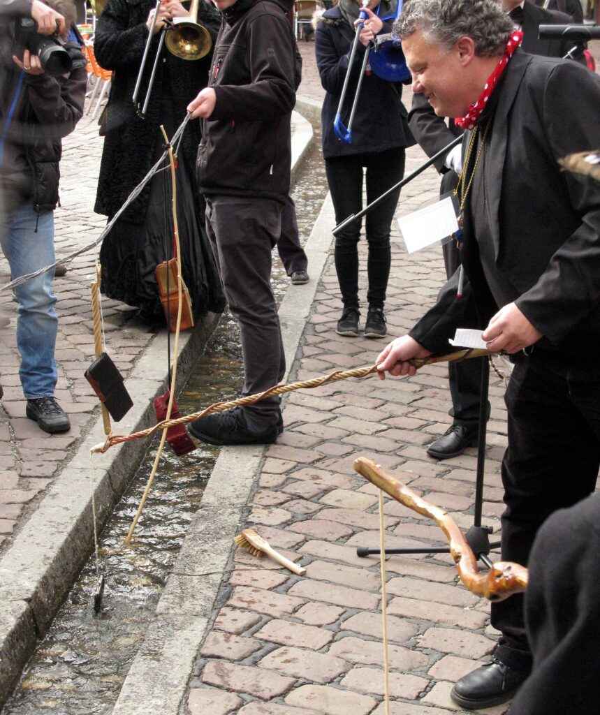 Środa Popielcowa w Niemczech, Aschermittwoch, Środa Popielcowa Niemcy dzień wolny, czy Środa Popielcowa jest dniem wolnym w Niemczech, karnawał w Niemczech, Wielki Post w Niemczech, Fastenzeit Niemcy, czy Środa Popielcowa jest wolna od pracy w Niemczech, czy sklepy są otwarte w Środę Popielcową w Niemczech, kiedy wypada Środa Popielcowa 2026, tradycje Środy Popielcowej w Niemczech, jak obchodzą Popielec w Niemczech, różnice Polska Niemcy Środa Popielcowa, post w Niemczech zasady, Aschermittwoch dzień roboczy czy wolny, Środa Popielcowa a karnawał w Niemczech, czy w Niemczech jest post ścisły w Popielec, Heringsessen co to jest, Politischer Aschermittwoch co to, Środa Popielcowa, Popielec, Niemcy, Aschermittwoch, Wielki Post, Fastenzeit, post, wstrzemięźliwość, posypanie głów popiołem, obrzęd popiołu, 