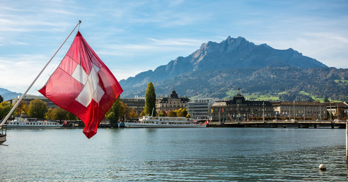 koszty życia w Szwajcarii, najtańsza gmina w Szwajcarii, Medel Lucmagn, Gryzonia, kanton Zug podatki, Jezioro Genewskie koszty życia, podatki w Szwajcarii porównanie, składki zdrowotne Szwajcaria, czynsze w Szwajcarii 2025, koszty życia, Szwajcaria,