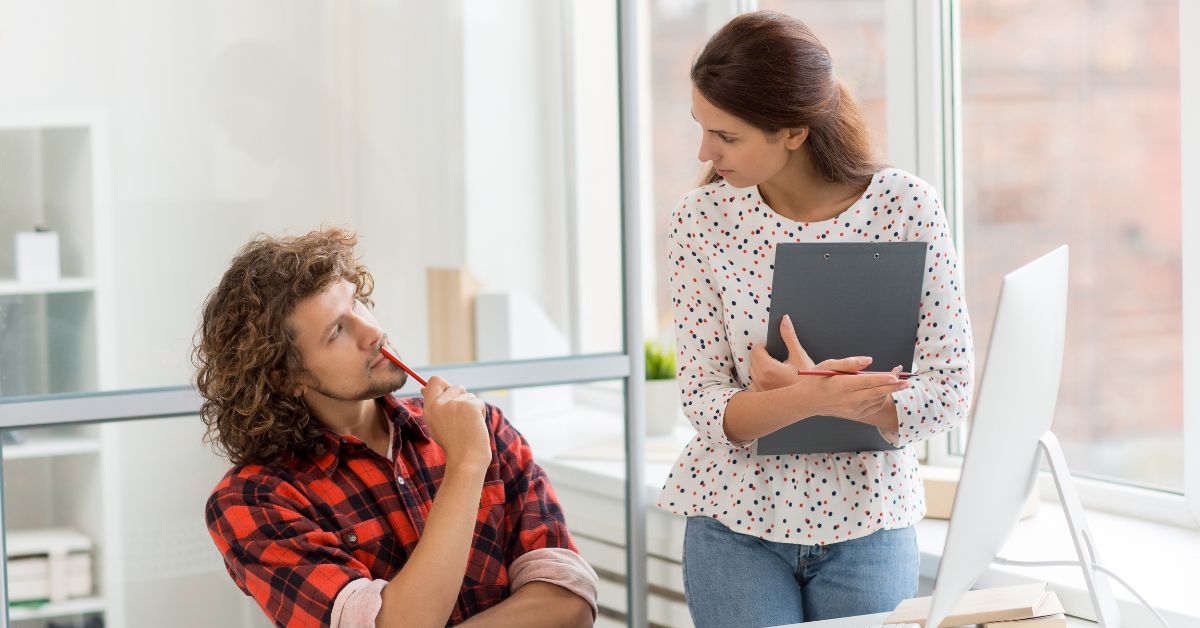 prawo pracy Szwajcaria, obowiązki pracownika brak pracy, czy zgłaszać brak zadań, prawo pracy obowiązek lojalności, brak pracy, Szwajcaria,