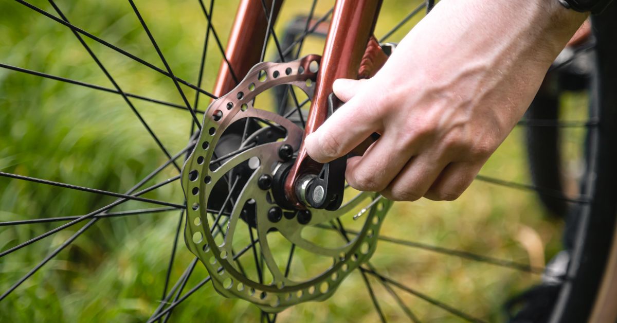 Bike Check Day, Wiedeń, darmowy przegląd roweru, bezpieczeństwo rowerzystów, rowery w Austrii, e-bike Austria, serwis rowerowy Wiedeń, kontrola roweru, ruch rowerowy Wiedeń, wypadki rowerowe Austria, bezpłatny serwis rowerowy, rowery elektryczne Wiedeń