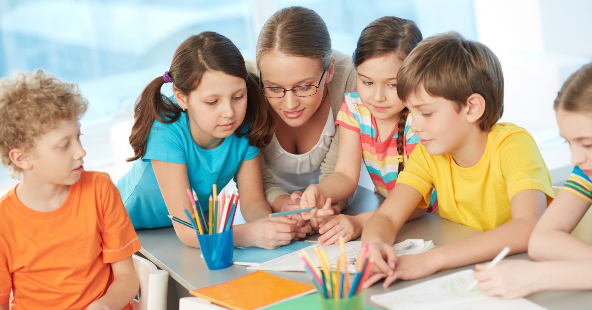Szwajcaria edukacja, szwajcarskie szkoły, wyniki uczniów Szwajcaria, matematyka w szkołach Szwajcaria, czytanie uczniów Szwajcaria, kompetencje uczniów, system edukacji w Szwajcarii, EDK Szwajcaria, badanie uczniów Szwajcaria, szkoła podstawowa Szwajcaria, wyniki matematyki Szwajcaria, edukacja kantony Szwajcaria,