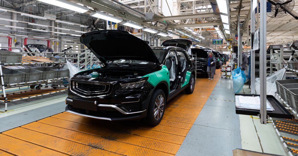 BMW, BMW 2026, BMW zyski 2026, BMW prognoza zysków, BMW redukcja zatrudnienia, miejsca pracy BMW, restrukturyzacja BMW, Milan Nedeljkovic, niemiecka motoryzacja, rynek motoryzacyjny Niemcy, BMW wyniki finansowe, zwolnienia w BMW,