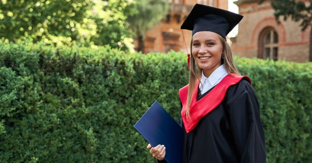 Szwajcaria, rynek pracy w Szwajcarii, niedobór pracowników, wykształcenie zawodowe, studia w Szwajcarii, absolwenci uczelni, bezrobocie w Szwajcarii, małe i średnie przedsiębiorstwa, MŚP Szwajcaria, zatrudnienie w Szwajcarii, nauka zawodu, zawody rzemieślnicze, kwalifikacje zawodowe,