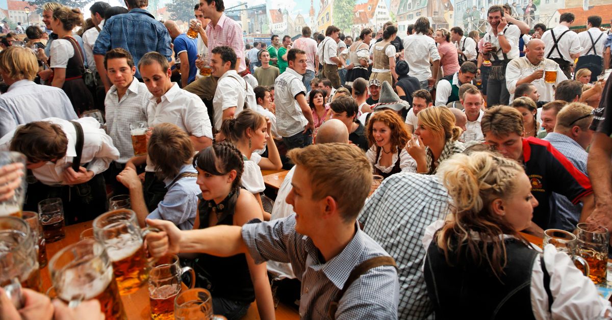 Oktoberfest 2026, Oktoberfest Monachium, Oktoberfest bezpieczeństwo, kamery AI Oktoberfest, sztuczna inteligencja Oktoberfest, Niemcy, Monachium, festyn w Monachium, tłumy na Oktoberfeście, bezpieczeństwo na Oktoberfeście, Oktoberfest 2026 data,