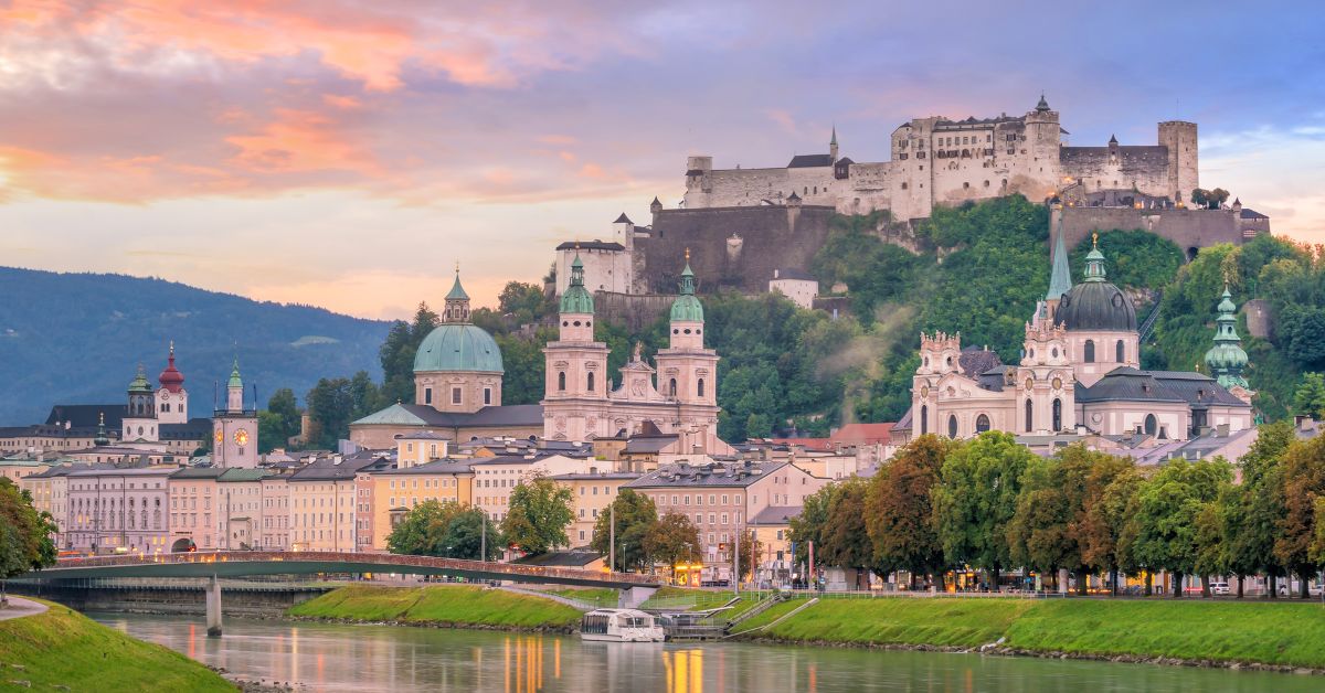 Salzburg, Dźwięki muzyki, The Sound of Music, muzeum Dźwięków muzyki, Sound of Music Salzburg, Austria, Salzburg atrakcje, rodzina von Trapp, pałac Hellbrunn, Hellbrunn, muzeum w Salzburgu, atrakcje w Salzburgu, The Sound of Music muzeum
