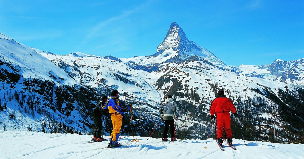 najlepsze ośrodki narciarskie w Europie, ranking kurortów narciarskich 2026, Zermatt, Verbier, szwajcarskie kurorty zimowe, Szwajcaria narty, Conde Nast Traveller Readers Choice Awards 2026, najlepsze stoki narciarskie, Alpy szwajcarskie, Méribel, Val Gardena, Obergurgl, Matterhorn, zimowe wakacje w Alpach, Szwajcaria,